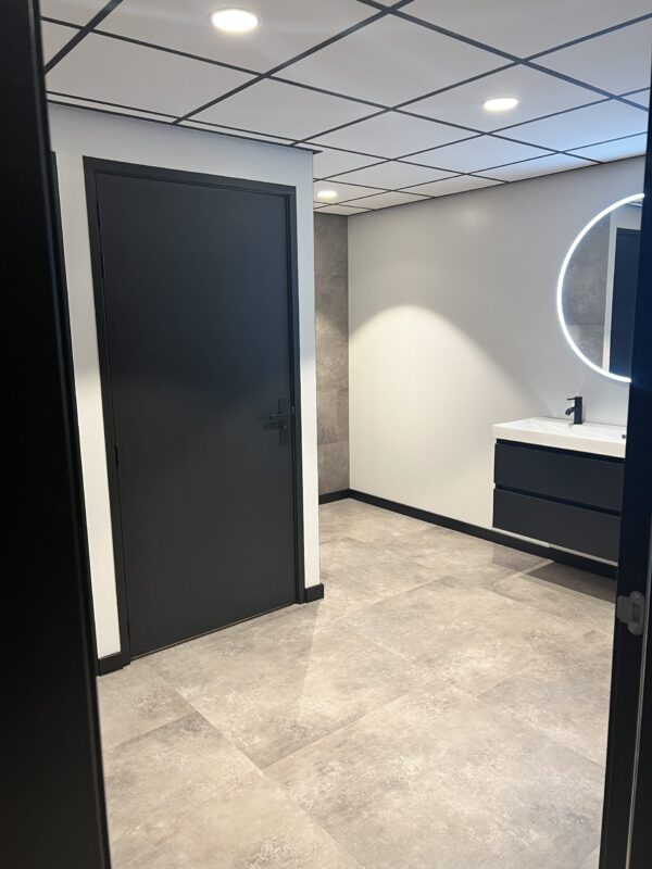 Sandona licht grijs plak PVC tegels | Inclusief leggen - Afbeelding 11