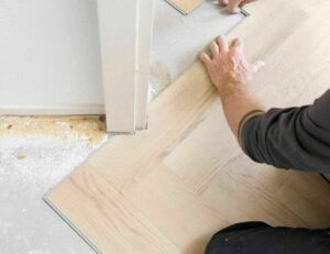 Click pvc of laminaat visgraat leggen Incl. ondervloer plaatsen